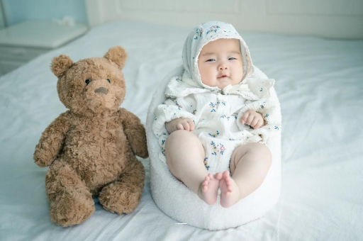 平邑宝宝吃不饱母乳的症状